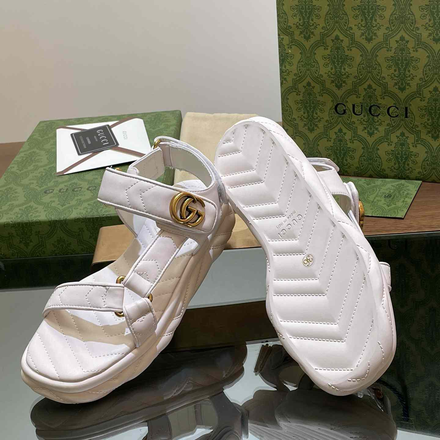 Gucci Women's Double G Sandal - EUR FASHION
