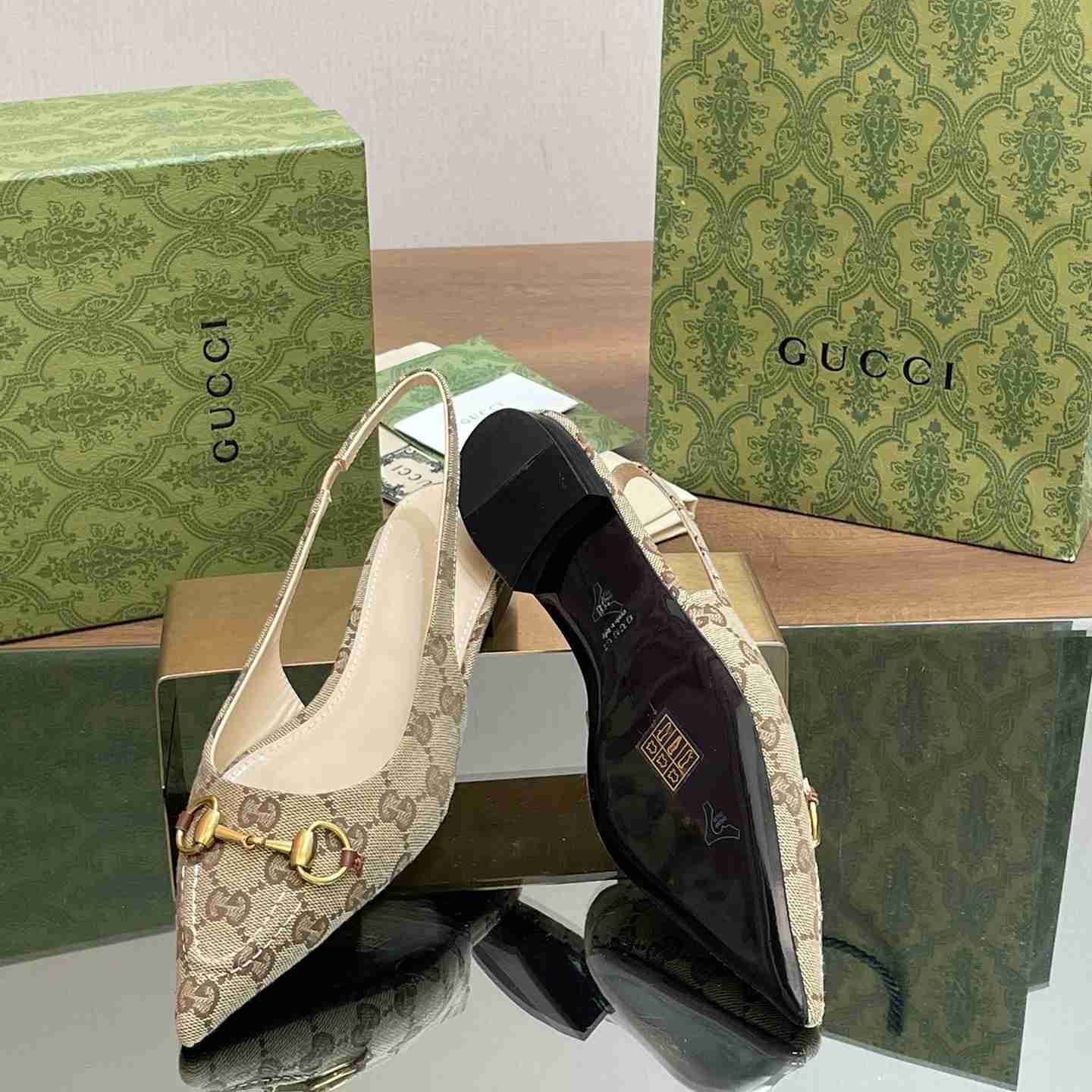 Gucci Women's Horsebit Slingback Ballet Flat - EUR FASHION