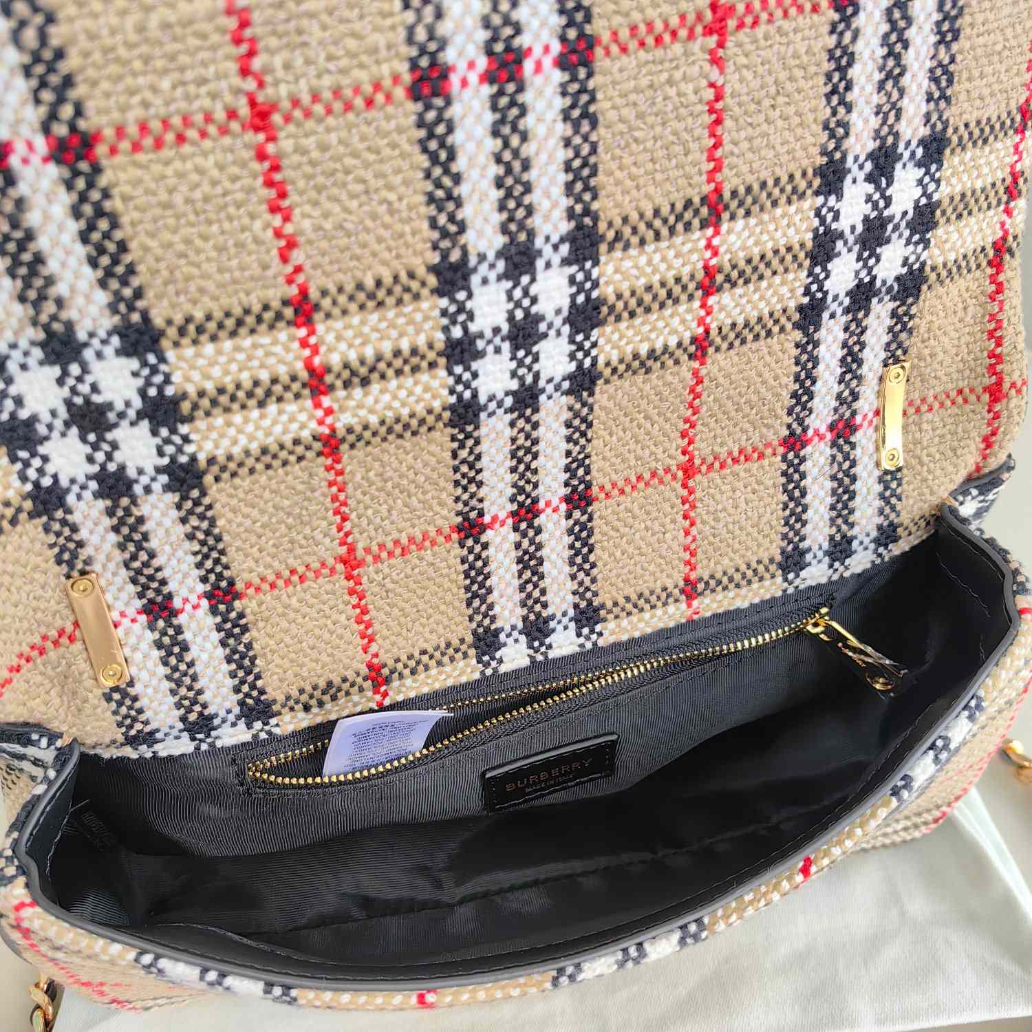 Burberry Lola Vintage-check Bouclé Shoulder Bag (28 x 6.5 x 17cm) - EUR FASHION