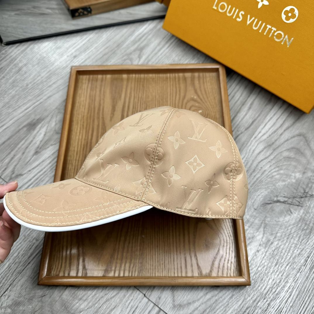 Louis Vuitton Monoragm Cap - EUR FASHION