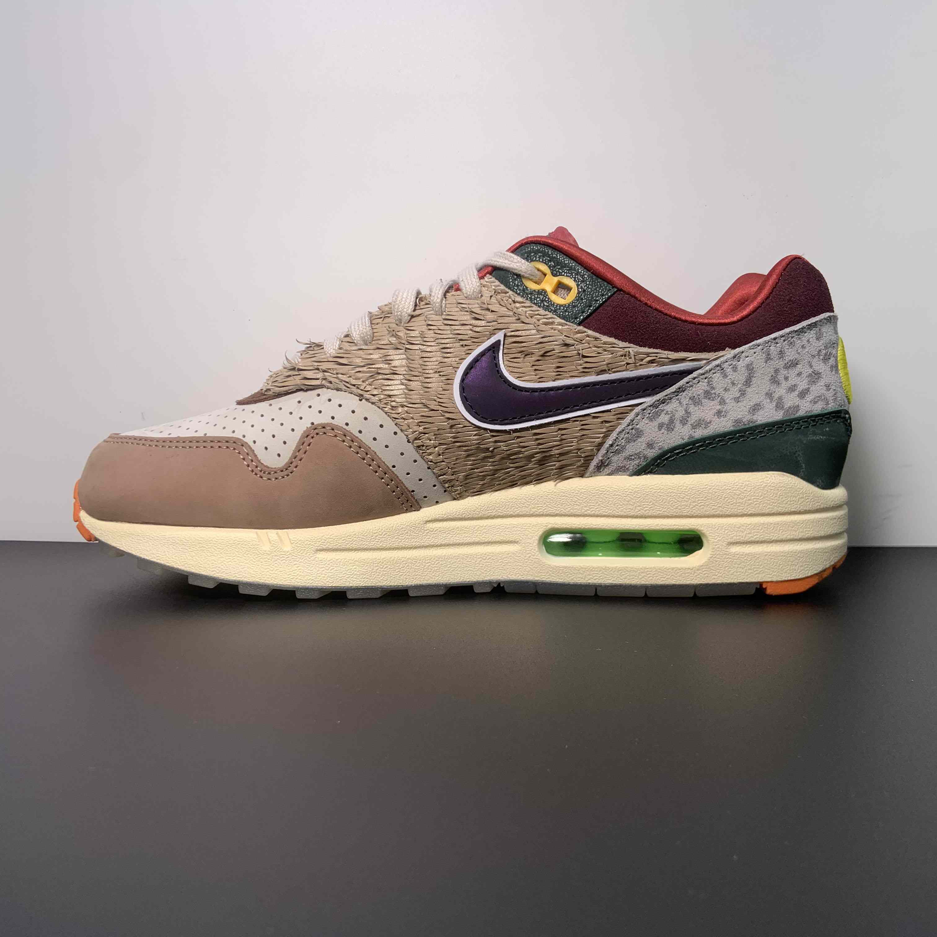 Division Street x Nike Air Max 1 Sneakers    HQ2639-100 - EUR FASHION