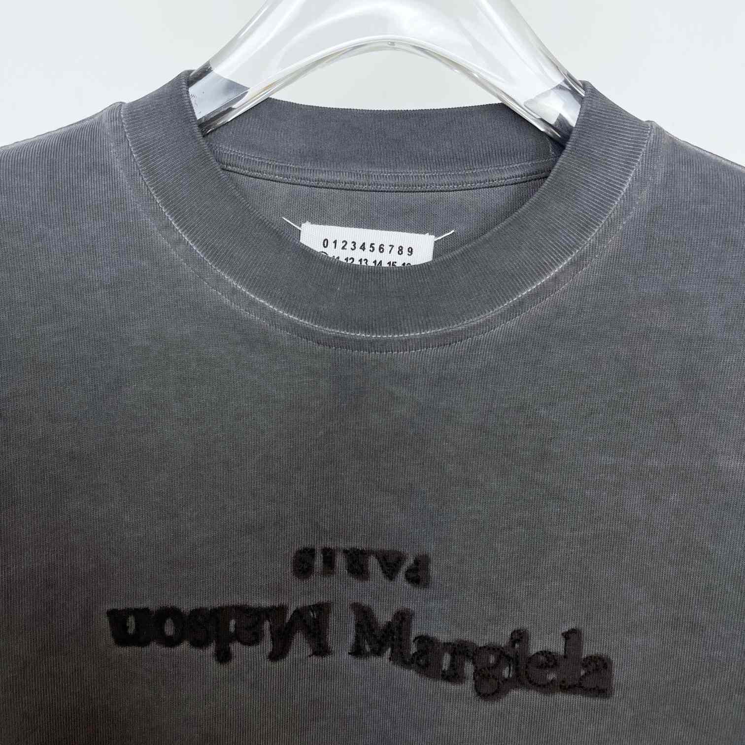 Maison Margiela Faded Logo T-Shirt In Washed Black - EUR FASHION