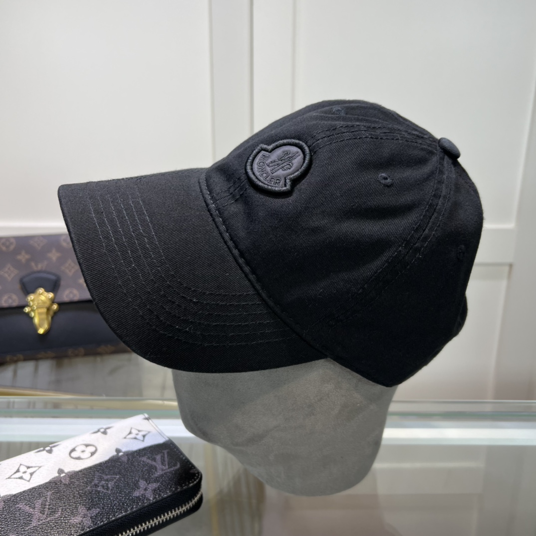 Moncler Cap  - EUR FASHION