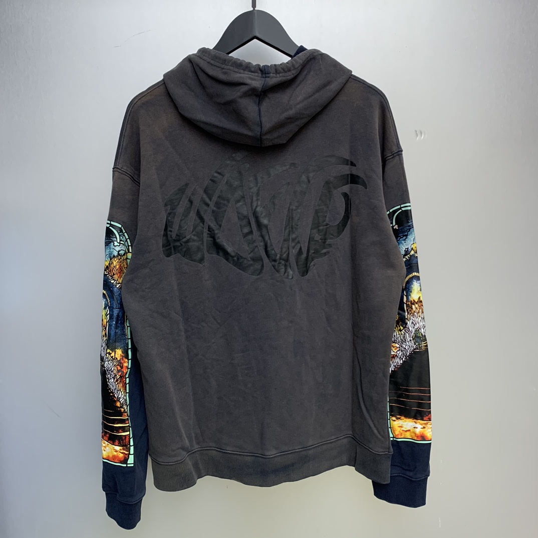 Who Decides War Hooded Sweatshirt - EUR FASHION