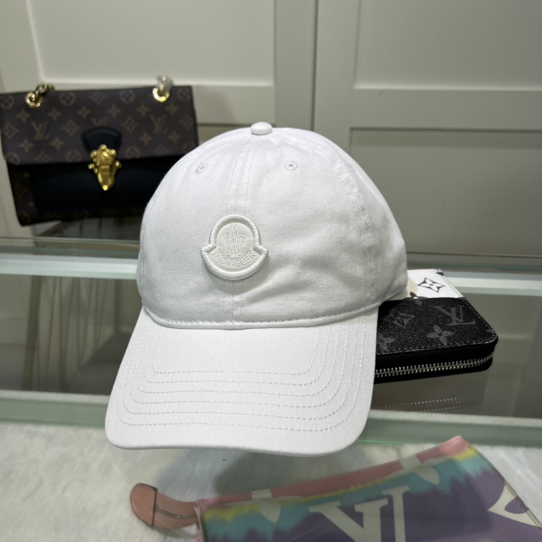 Moncler Cap  - EUR FASHION