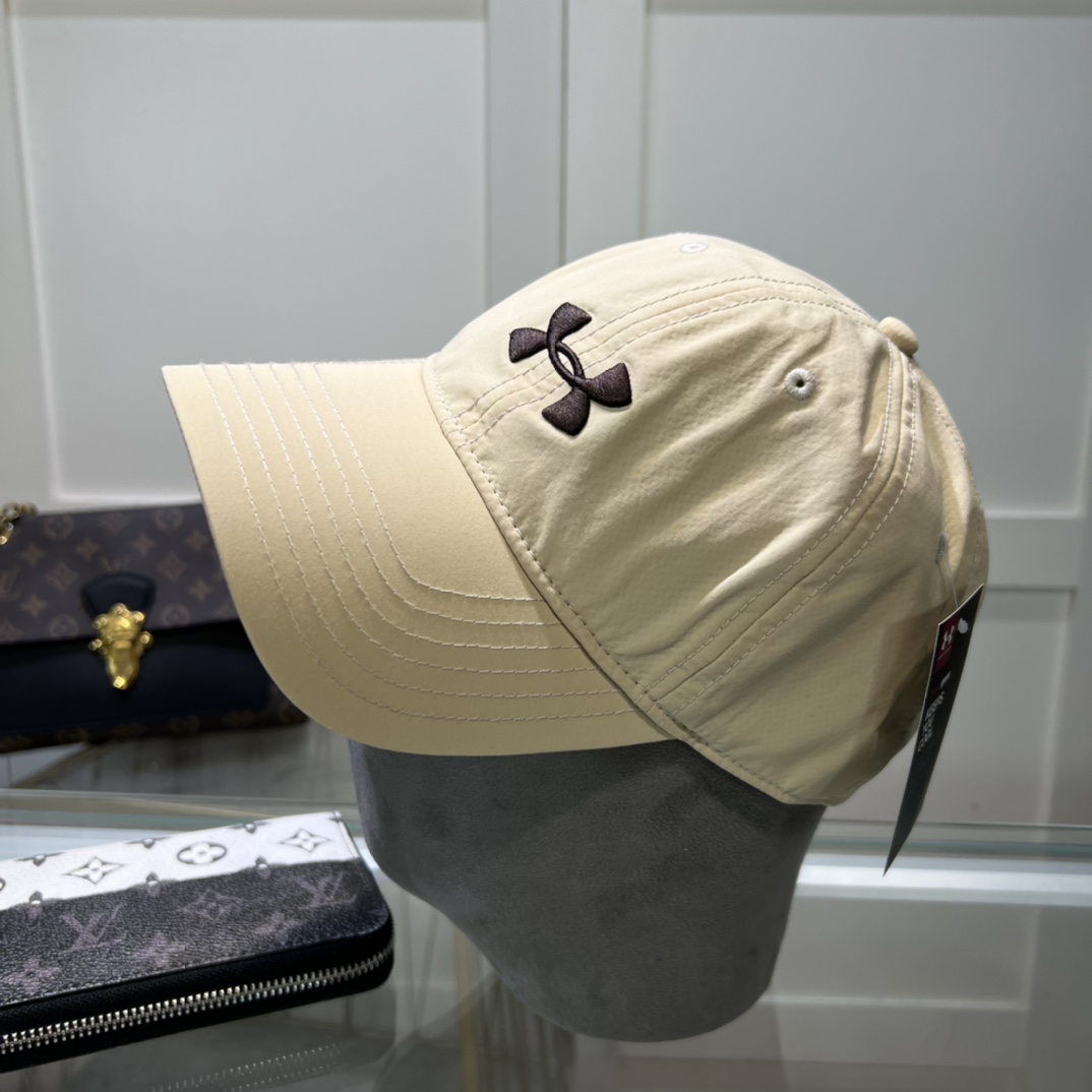 Under Armour Cap - EUR FASHION