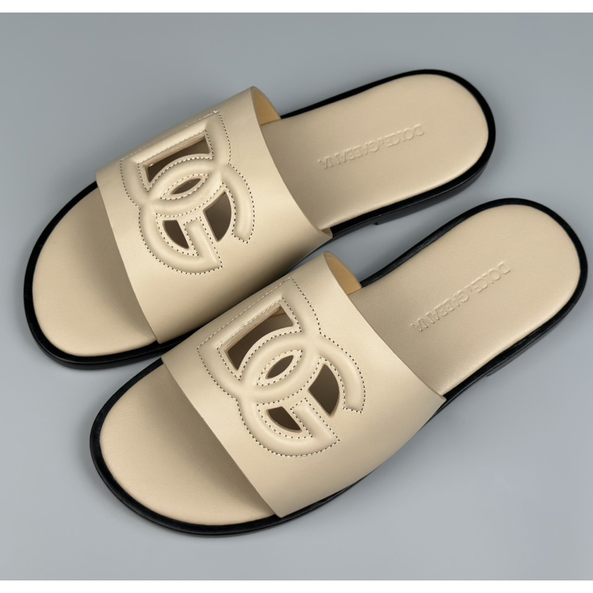 Dolce & Gabbana Calfskin sliders - EUR FASHION