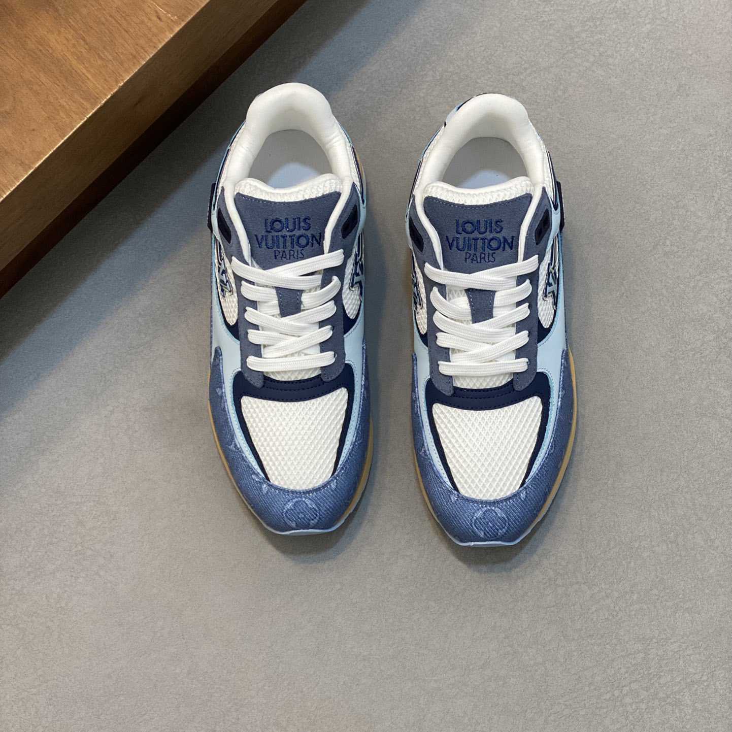 Louis Vuitton Run Away Sneaker         - EUR FASHION