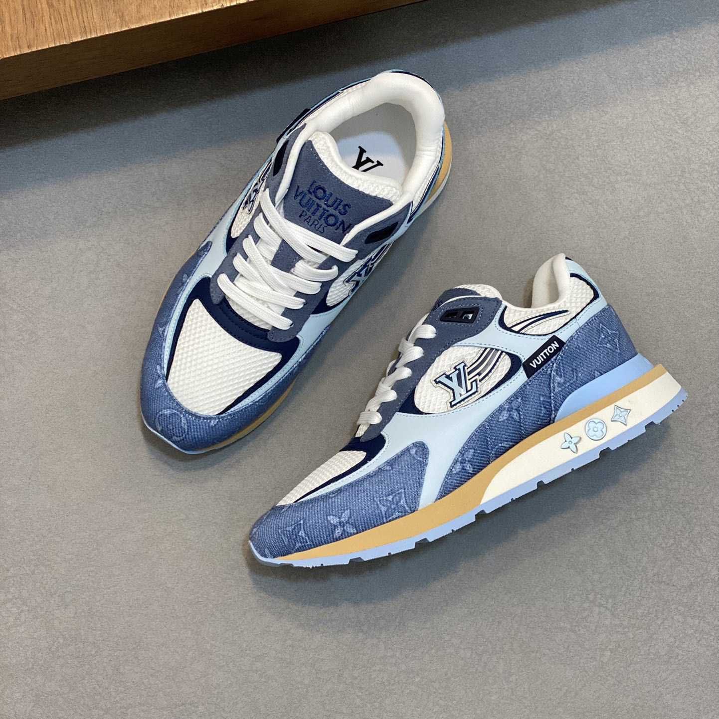 Louis Vuitton Run Away Sneaker         - EUR FASHION