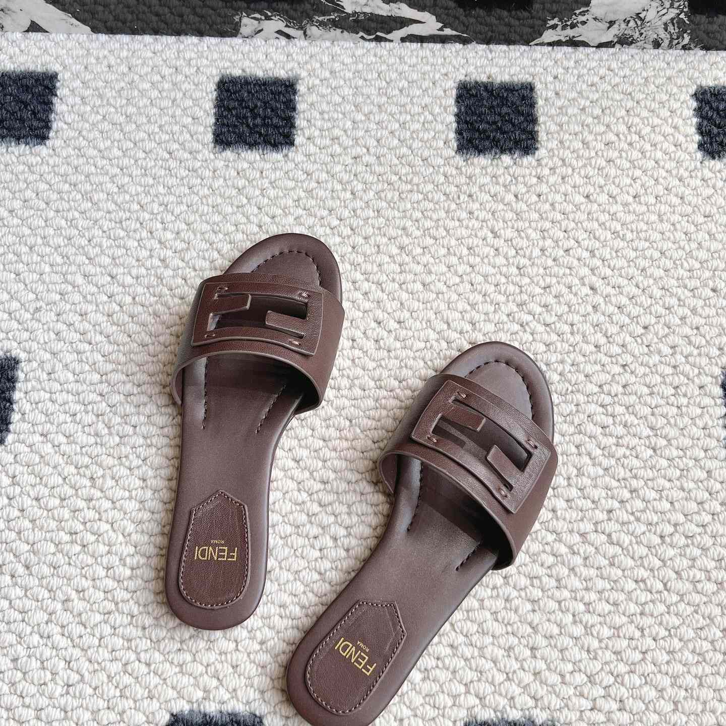 Fendi Baguette Brown Leather Slides - EUR FASHION