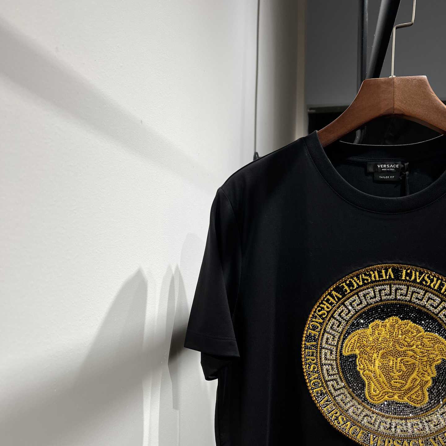 Versace Logo T-Shirt - EUR FASHION