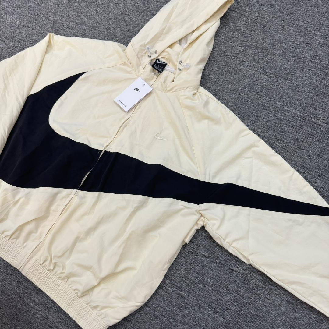 Nike Hooded Jacket - EUR FASHION