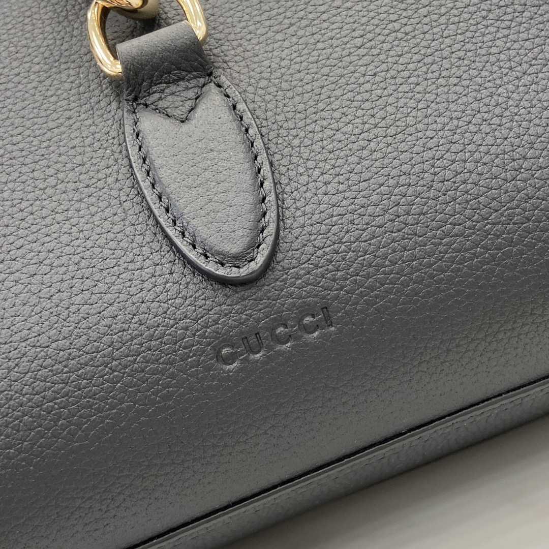 Gucci Medium Tote Bag With Hook Closure - EUR FASHION