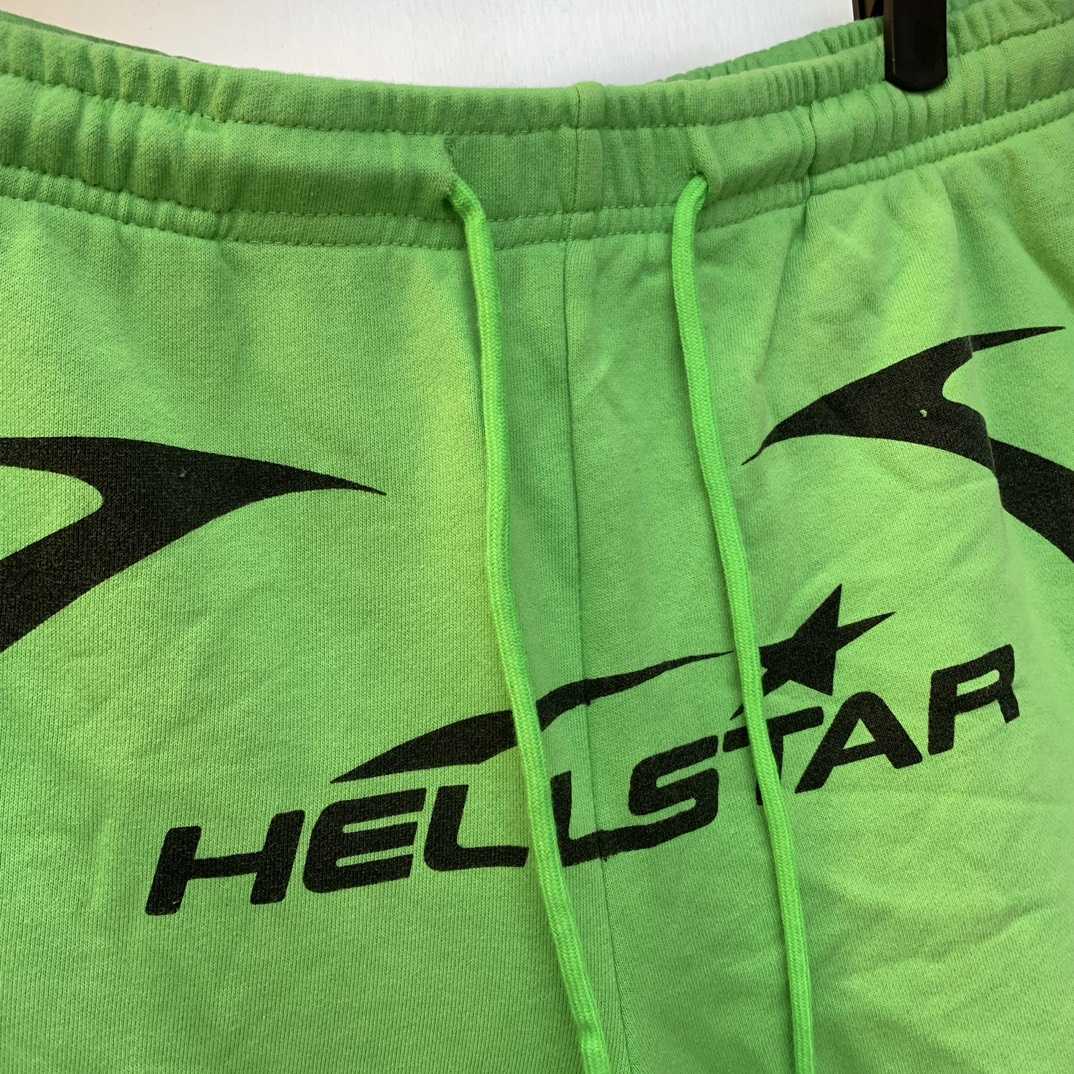 Hellstar Warm Up Shorts - EUR FASHION