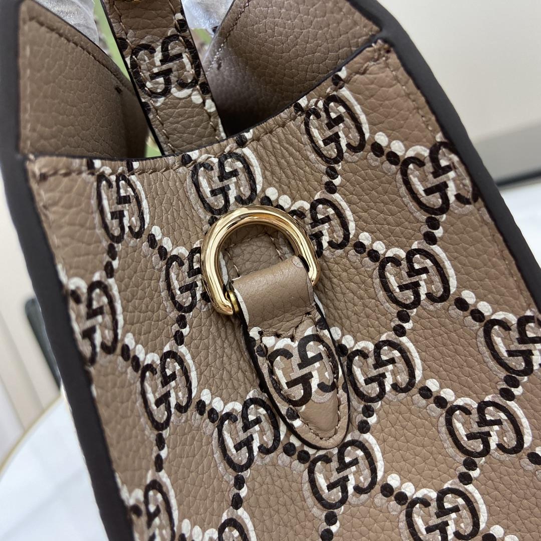 Gucci Small Tote Bag With GG Shadow  - EUR FASHION