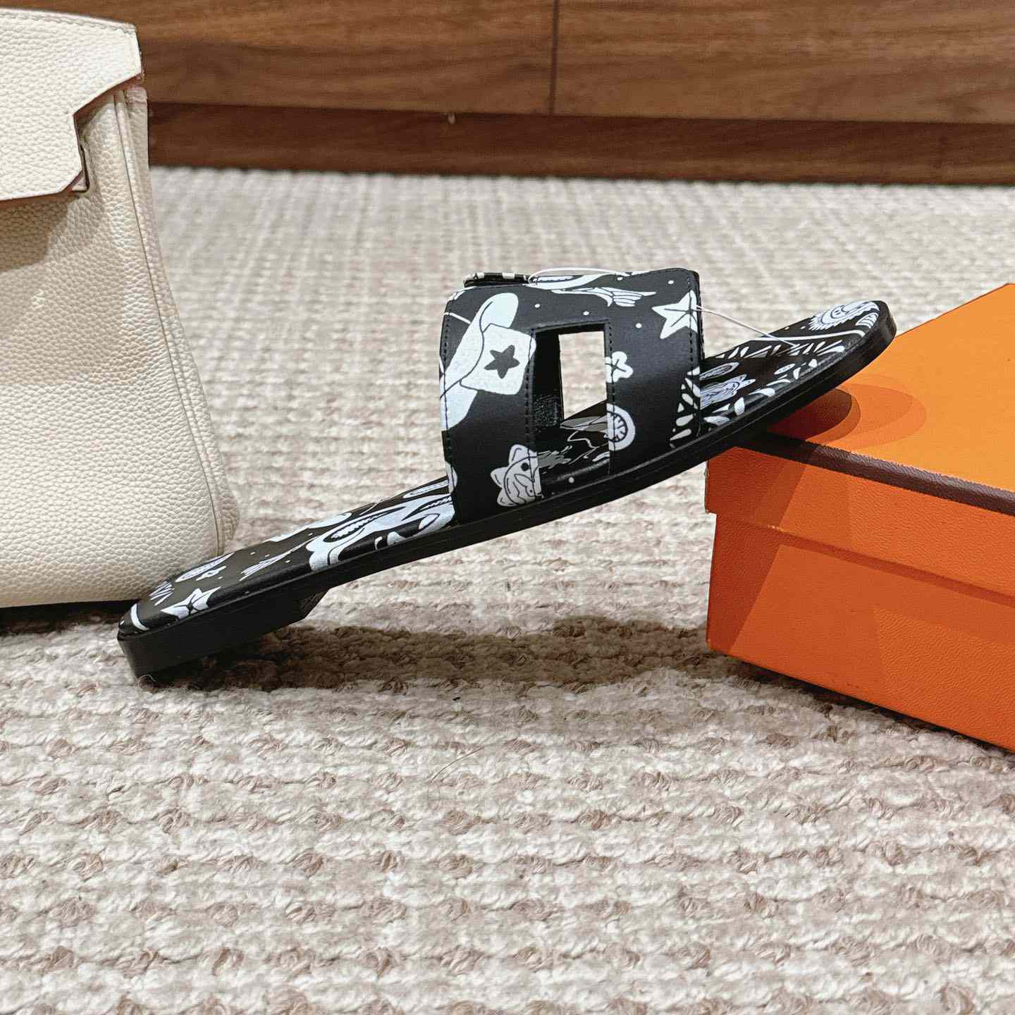 Hermes Oran Sandal - EUR FASHION