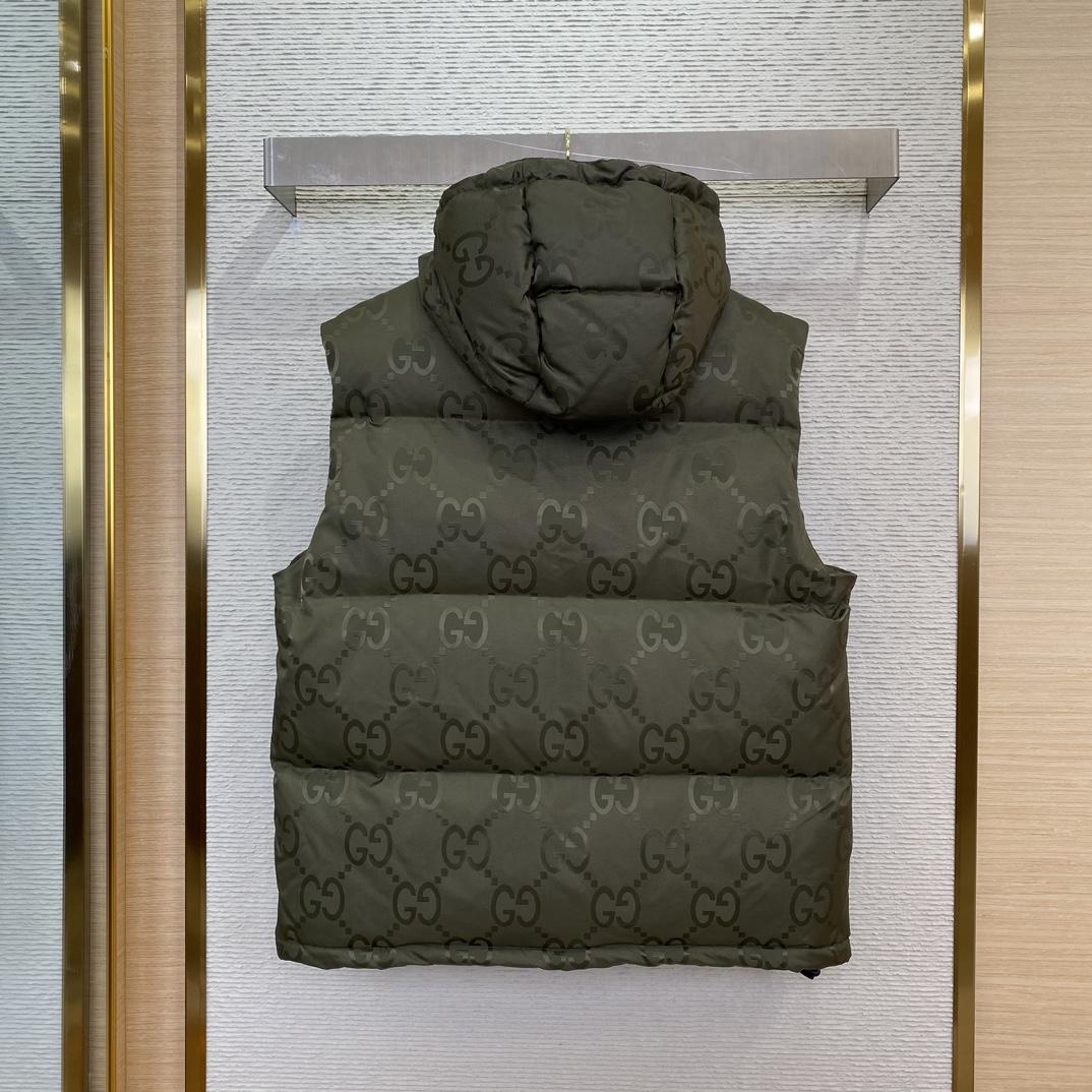 Gucci Jumbo GG Canvas Down Vest - EUR FASHION