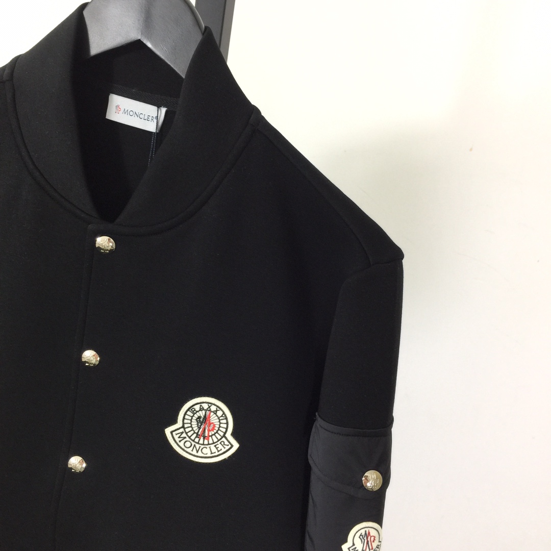 Moncler Jacket - EUR FASHION