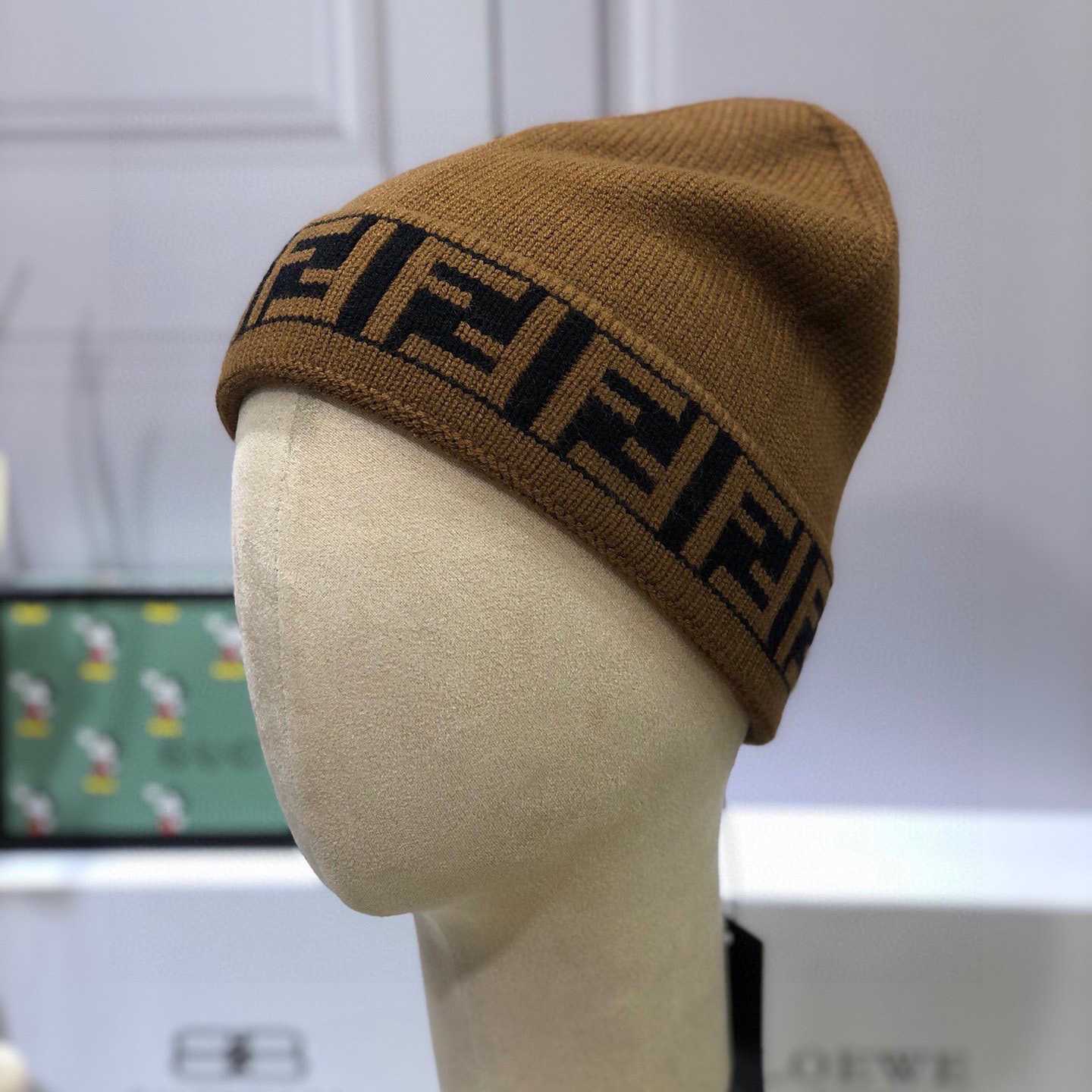 Fendi Beanie  - EUR FASHION