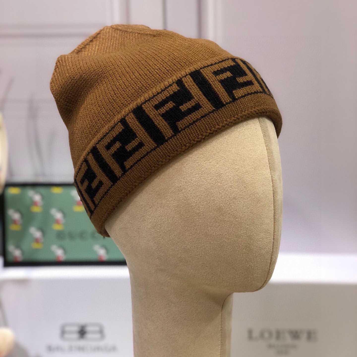 Fendi Beanie  - EUR FASHION