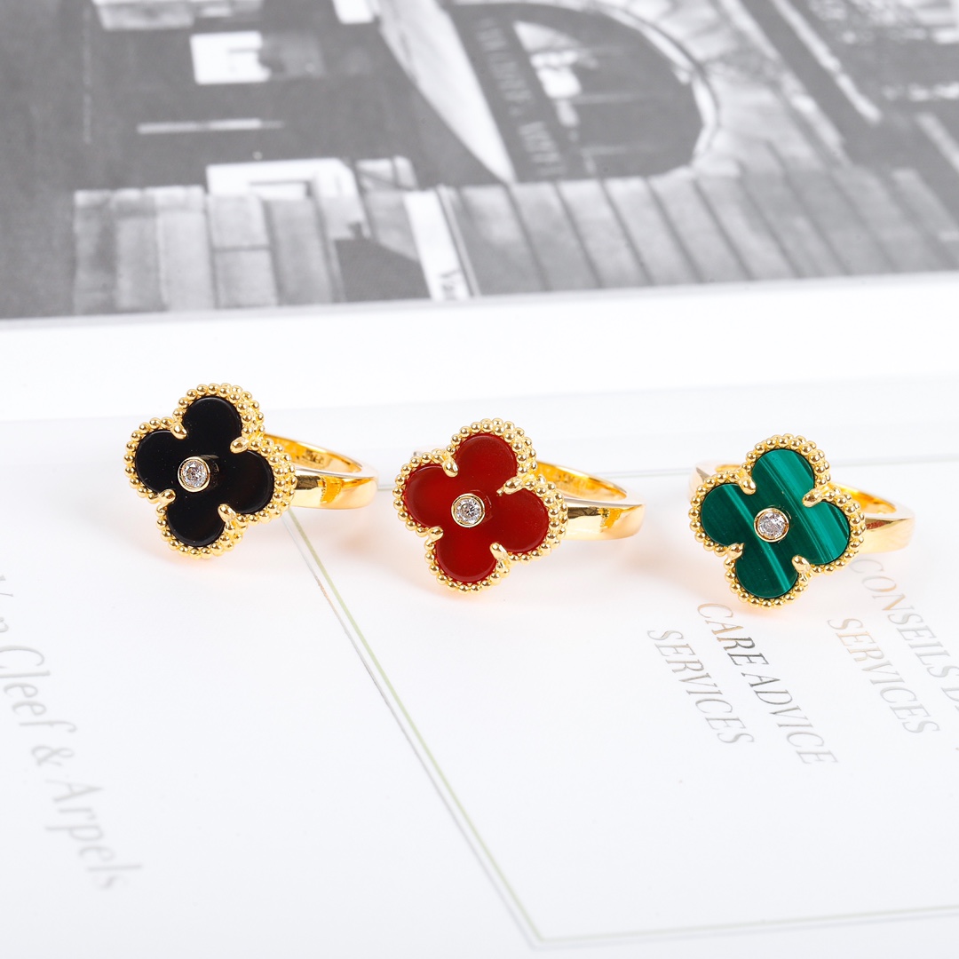 Van Cleef & Arpels Rings - EUR FASHION