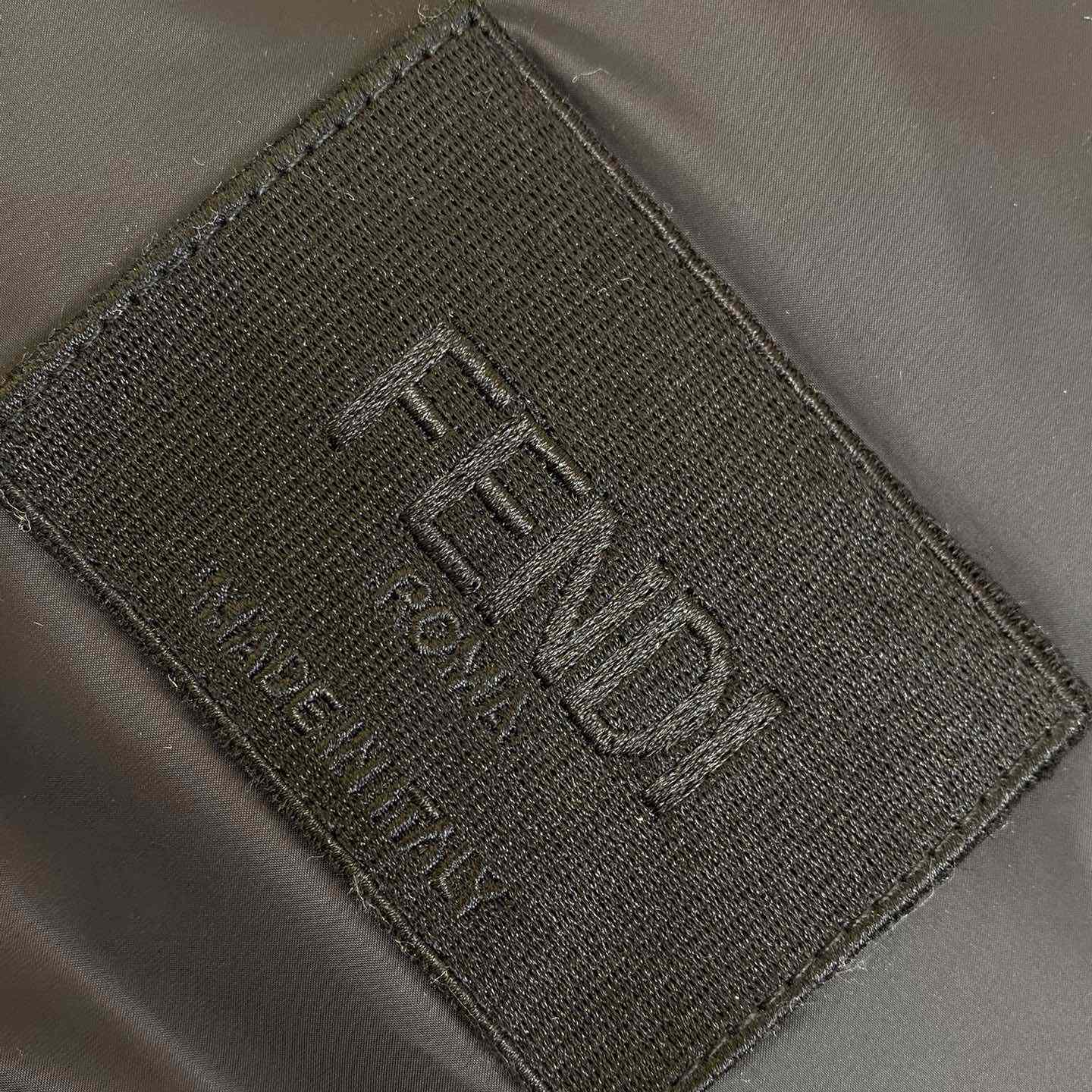 Fendi Logo-patch Reversible Puffer Jacket - EUR FASHION