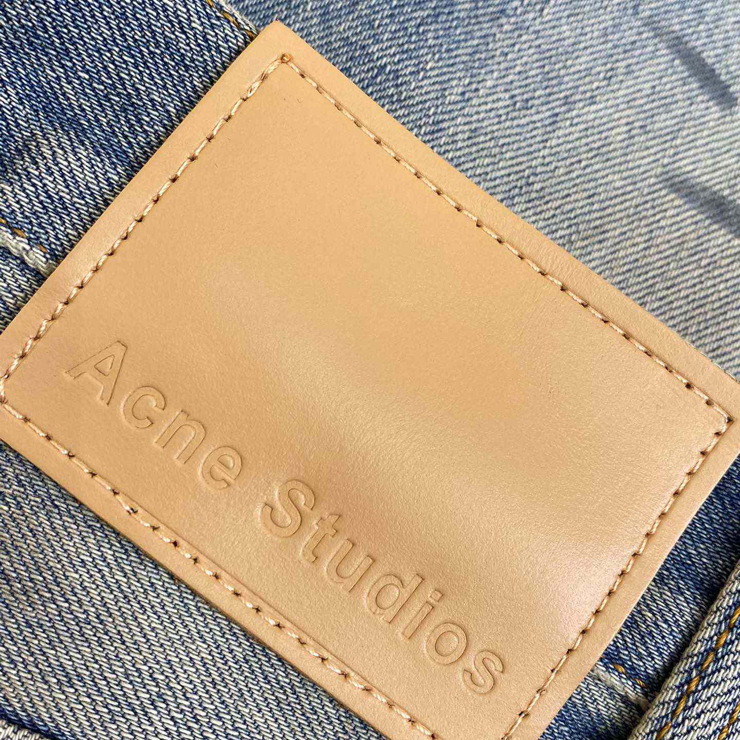 Acne Studios Jeans - EUR FASHION