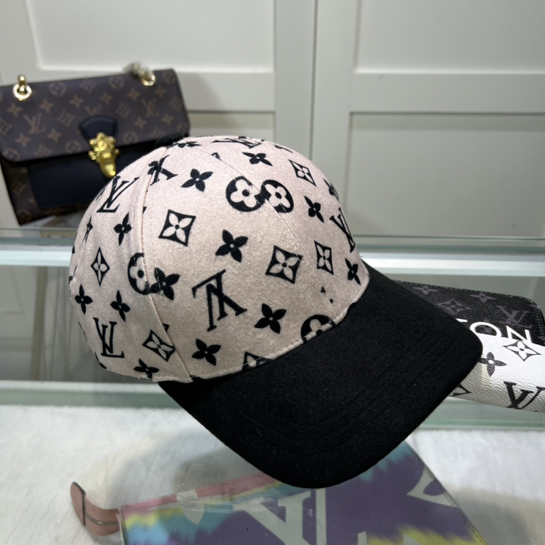 Louis Vuitton Cap - EUR FASHION