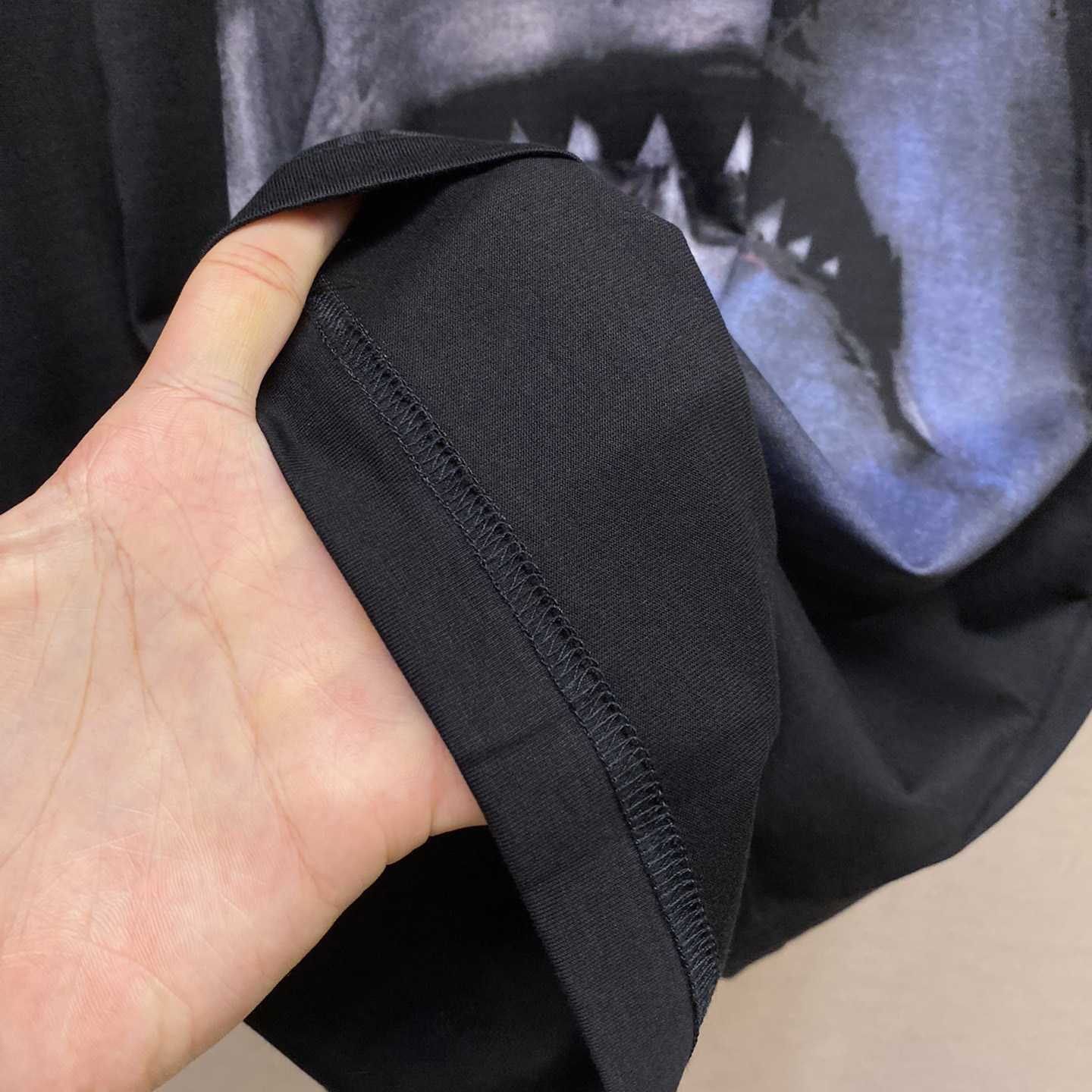 Givenchy Black Shark T-Shirt - EUR FASHION