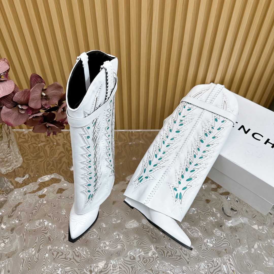 Givenchy Shark Lock Cowboy Boots In Leather With Strass - EUR FASHION