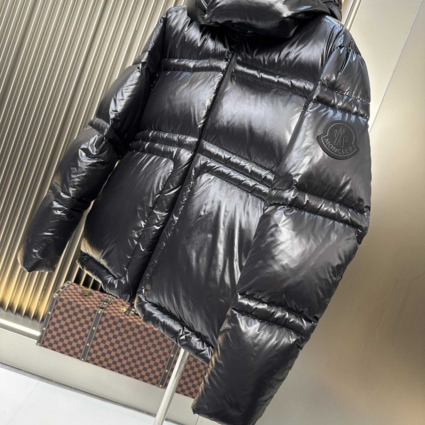 Moncler Thuban Nylon Laquè Down Jacket - EUR FASHION