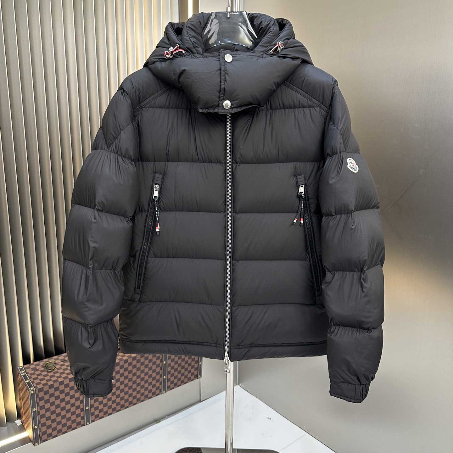 Moncler Poirier Puffer Jacket - EUR FASHION