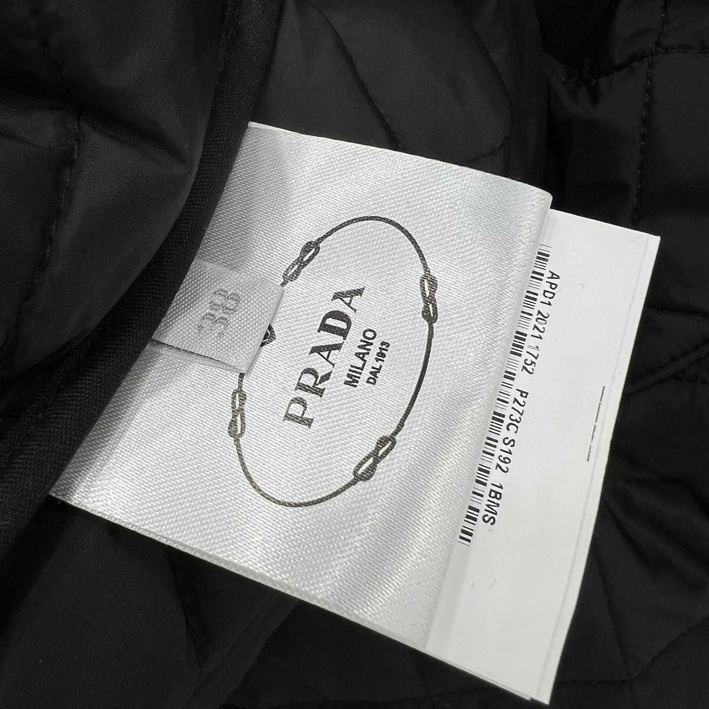 Prada Lightweight Re-Nylon Trench Coat - EUR FASHION