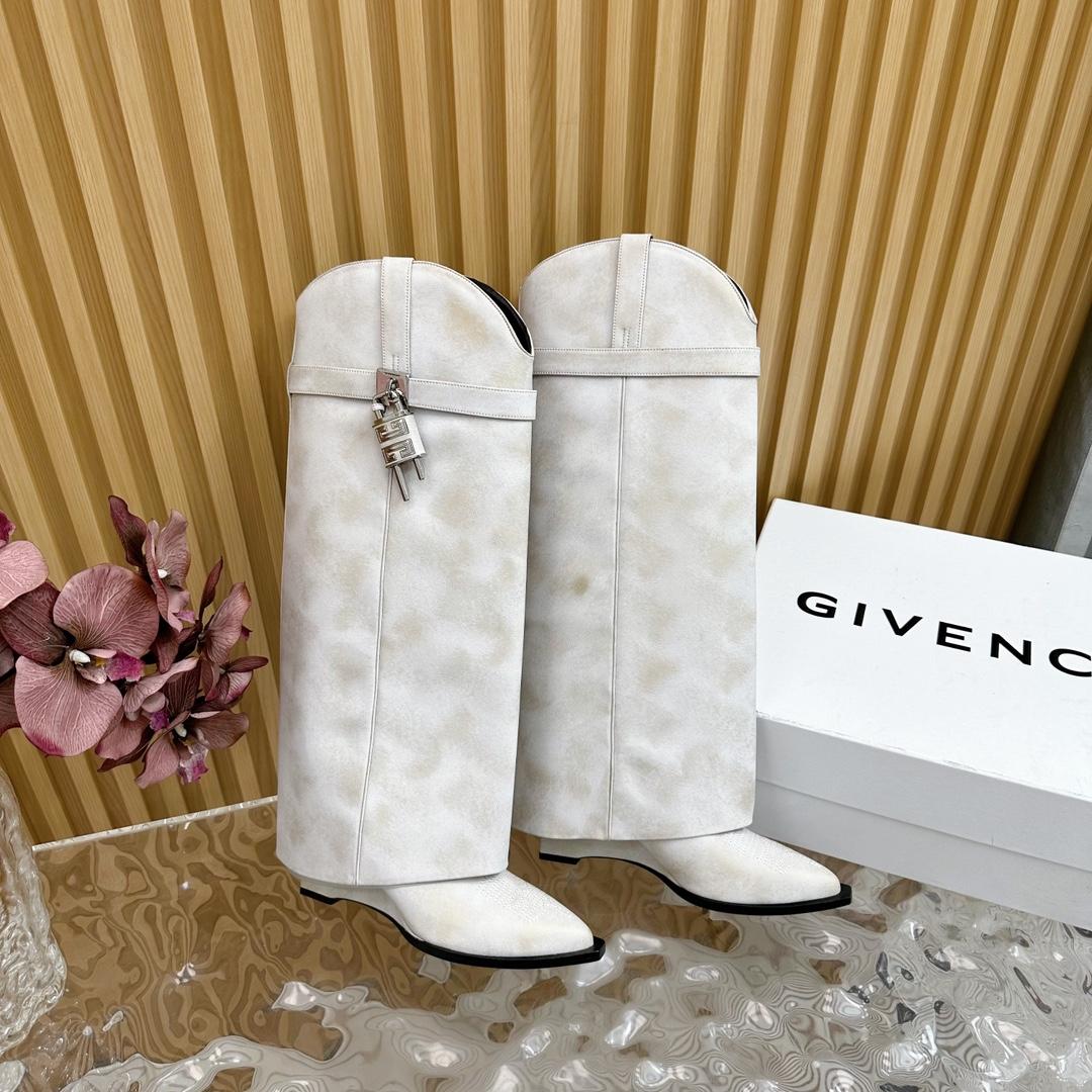 Givenchy Shark Lock Cowboy Boots In Aged Leather - EUR FASHION