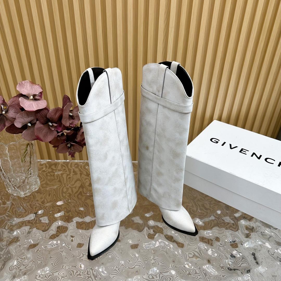 Givenchy Shark Lock Cowboy Boots In Aged Leather - EUR FASHION