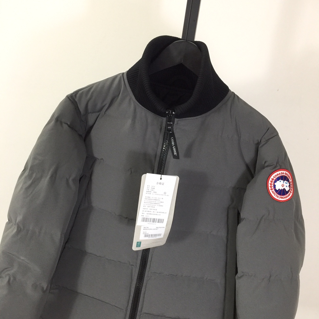 Canada Goose Down Jacket - EUR FASHION