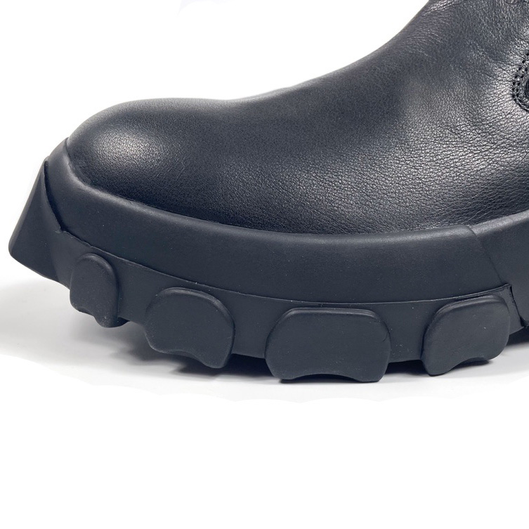 Rick Owens Beatle Bozo Tractor Boots - EUR FASHION