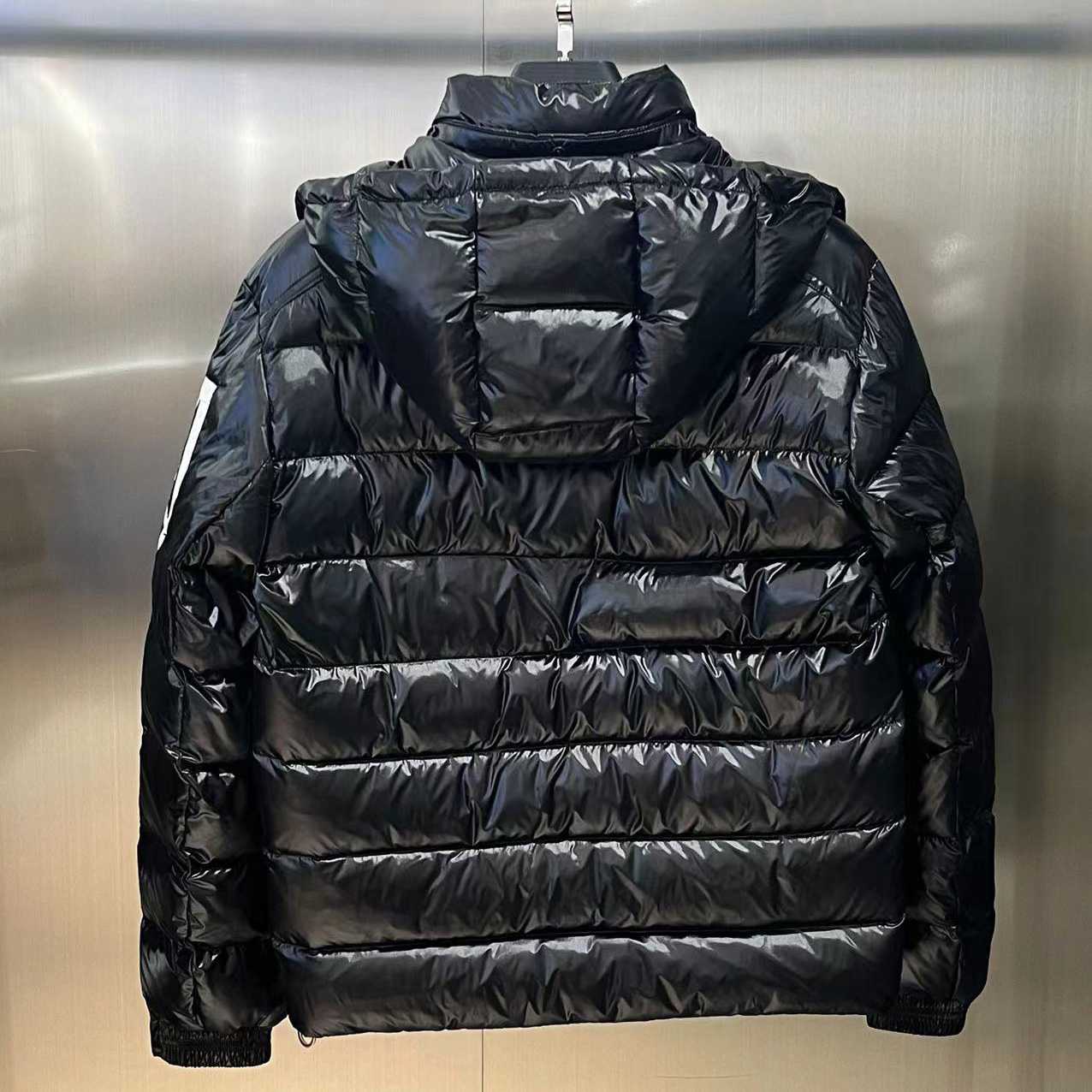 Moncler Saulx Short Down Jacket - EUR FASHION