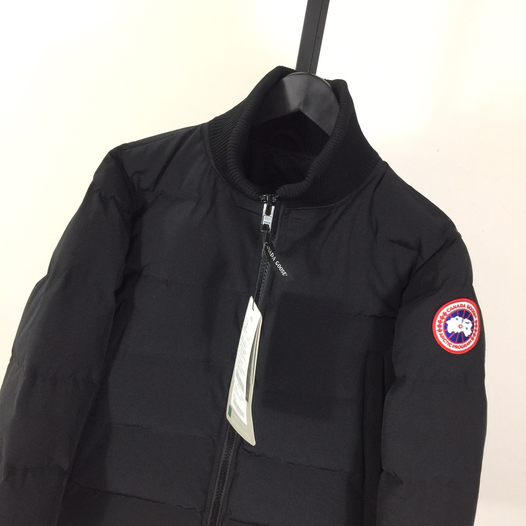 Canada Goose Down Jacket - EUR FASHION