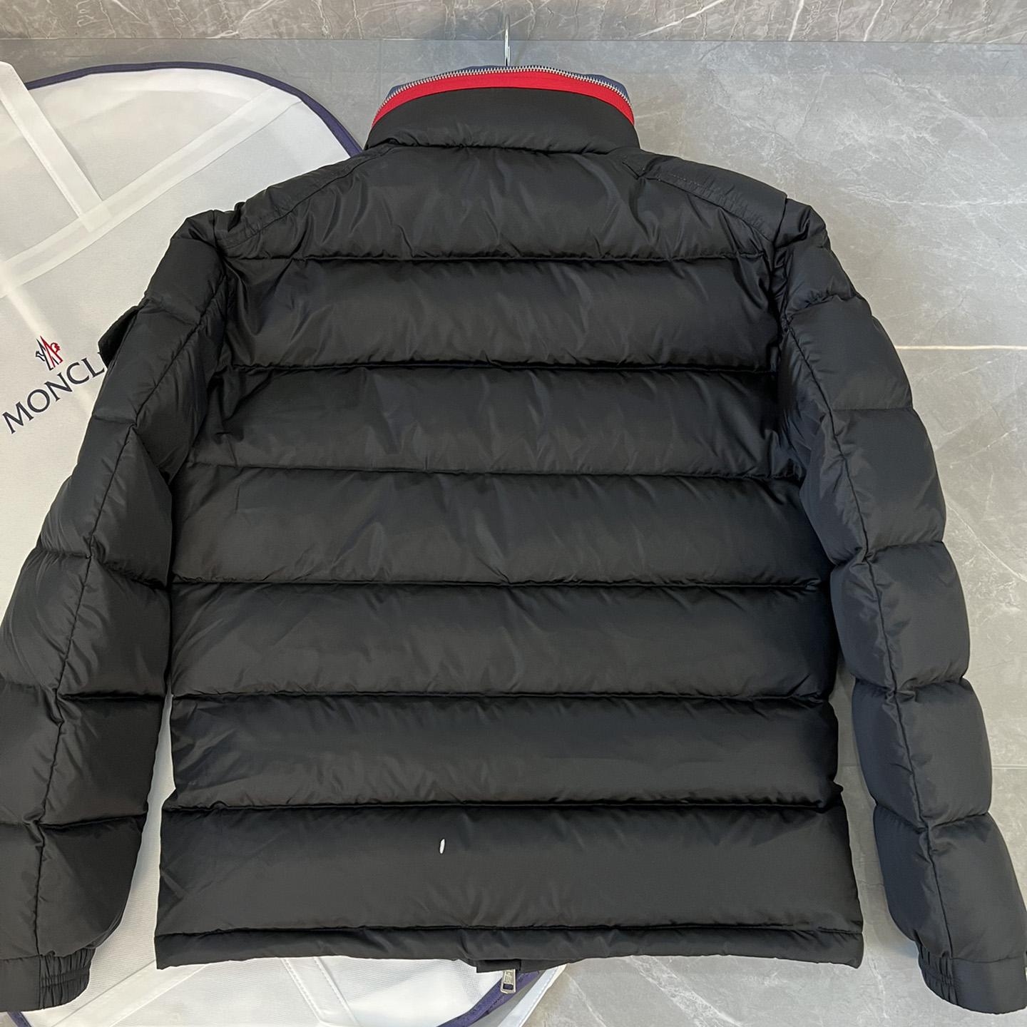 Moncler Bourne Short Down Jacket - EUR FASHION