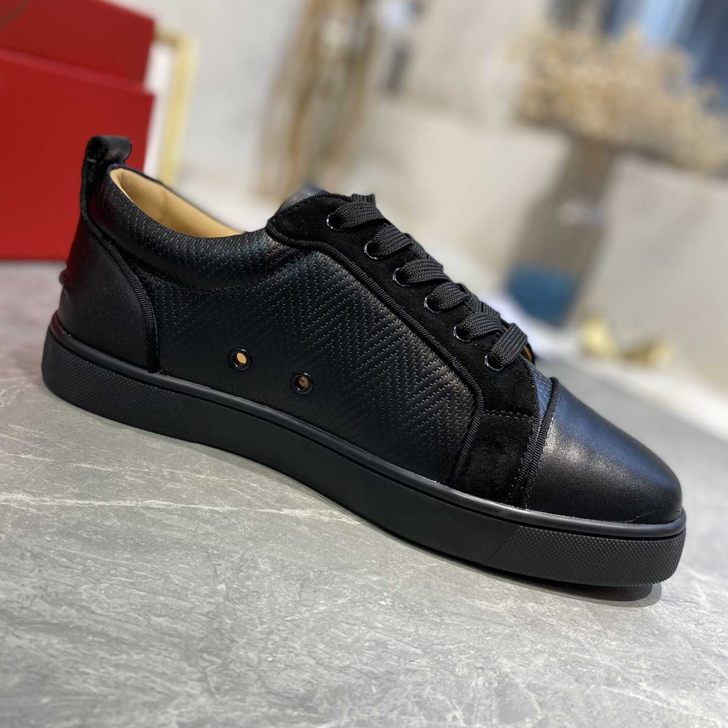 Christian Louboutin Sneakers - EUR FASHION