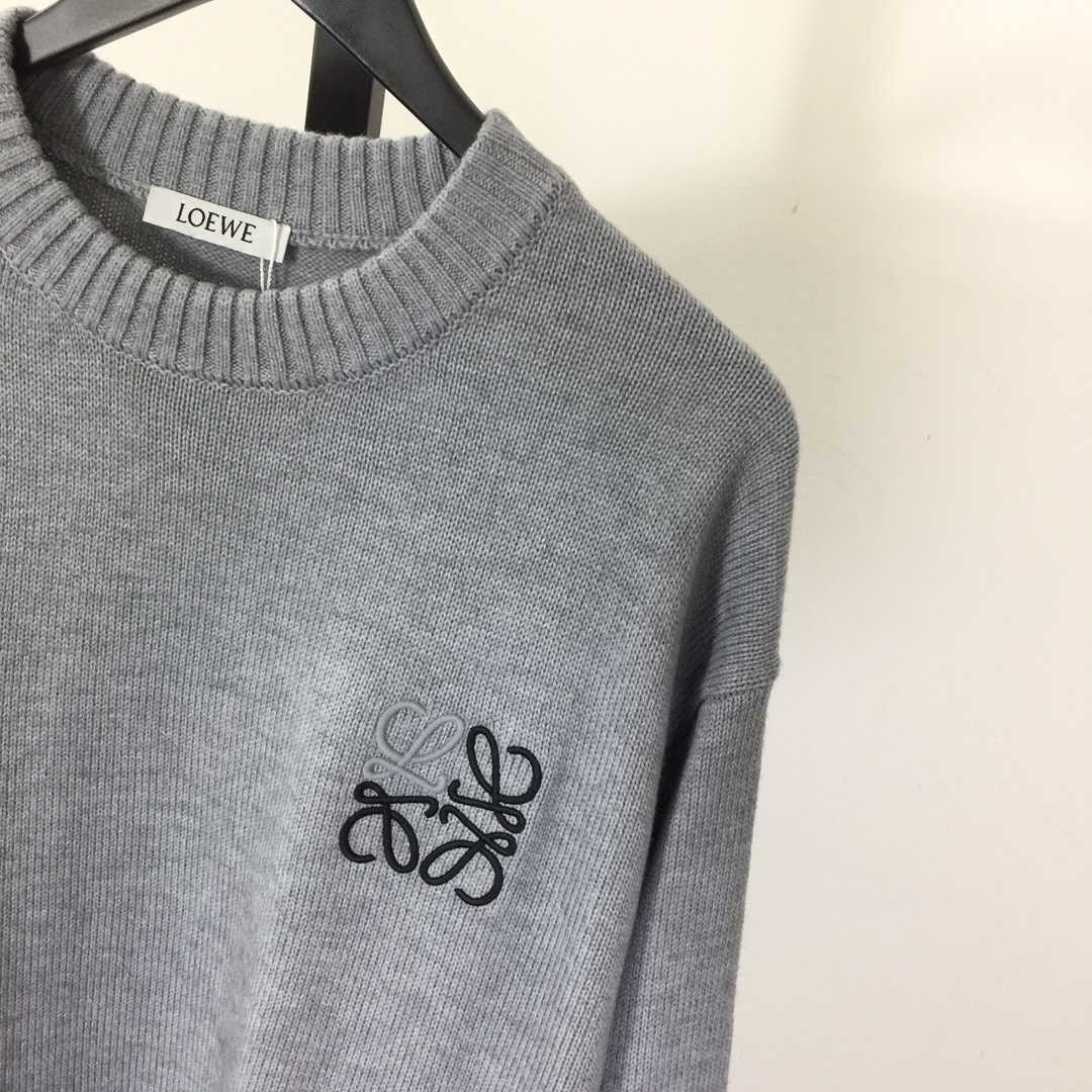 Loewe Logo Sweater - EUR FASHION