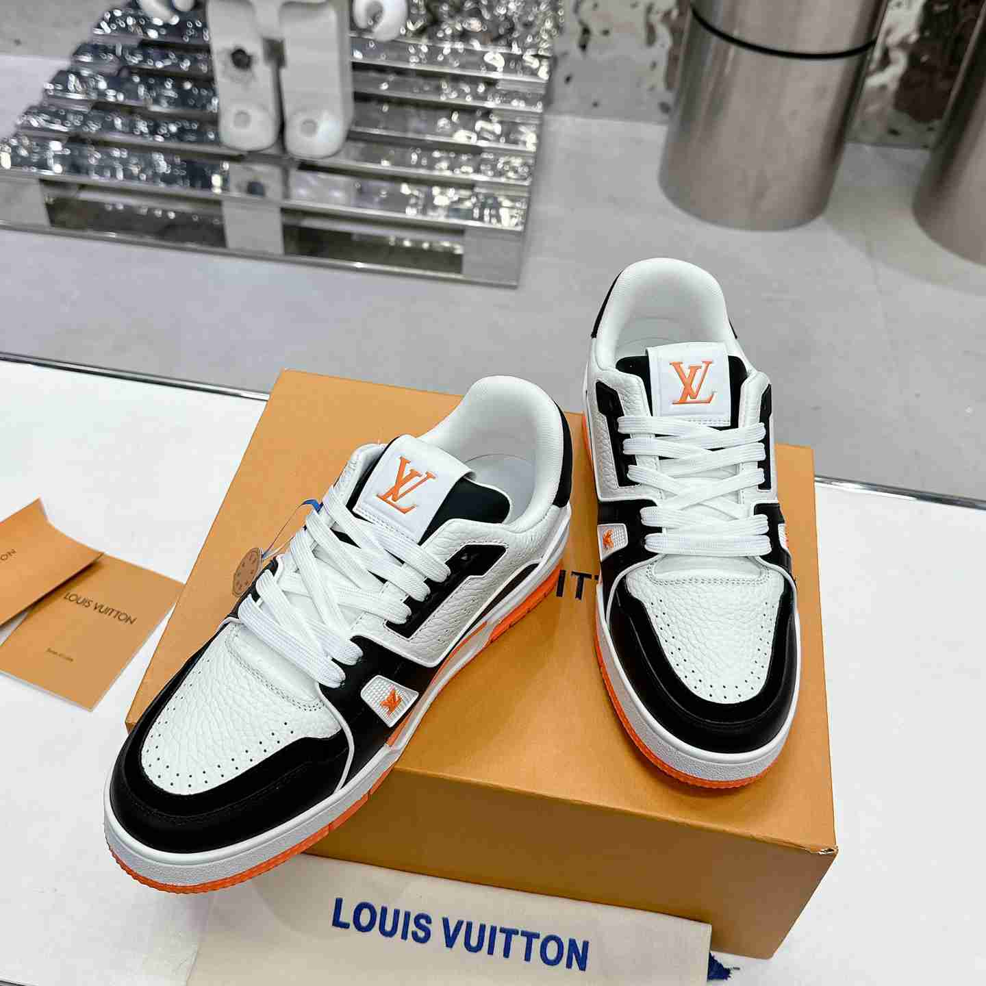 Louis Vuitton LV Trainer Sneaker  1ADDZY - EUR FASHION