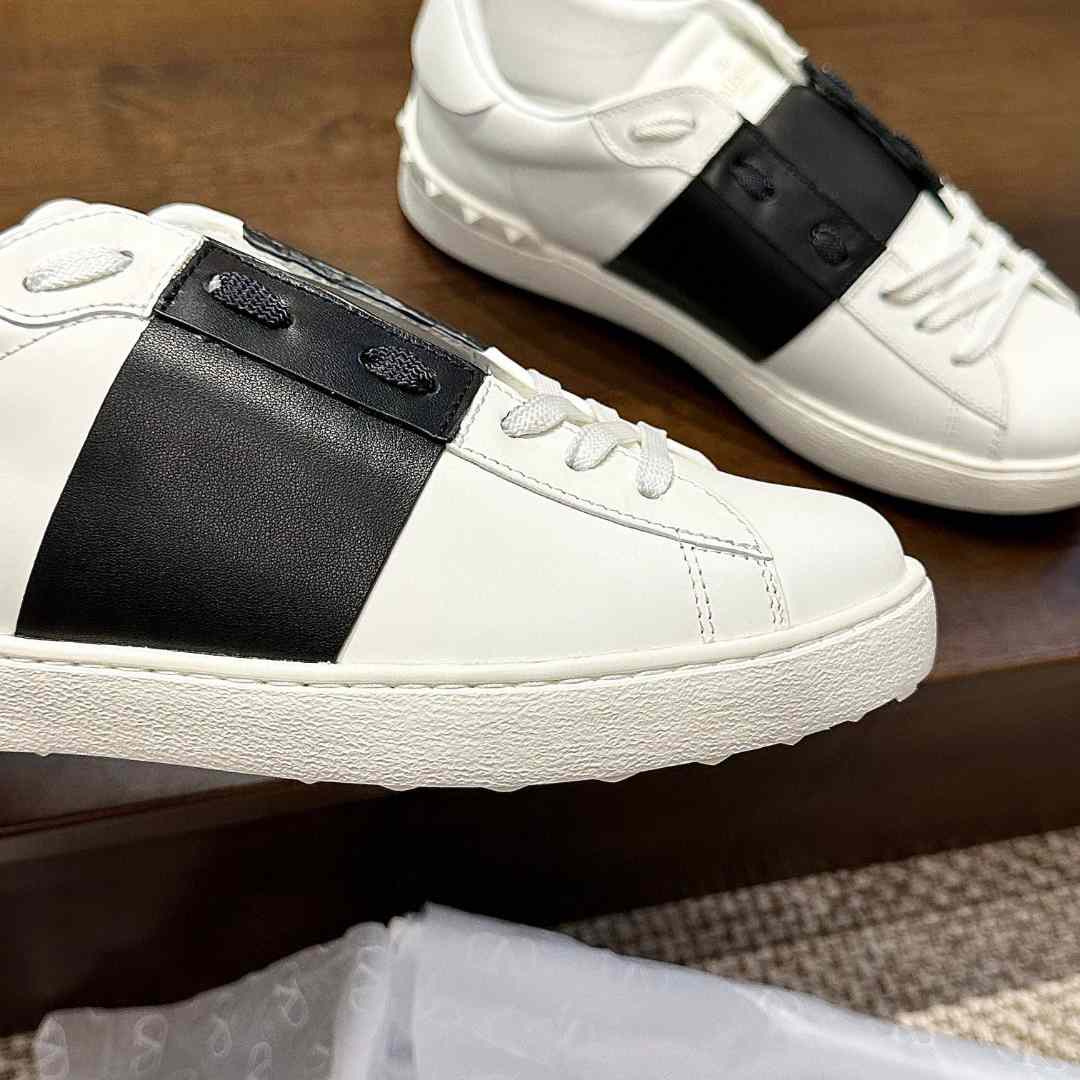 Valenti Leather Sneakers - EUR FASHION