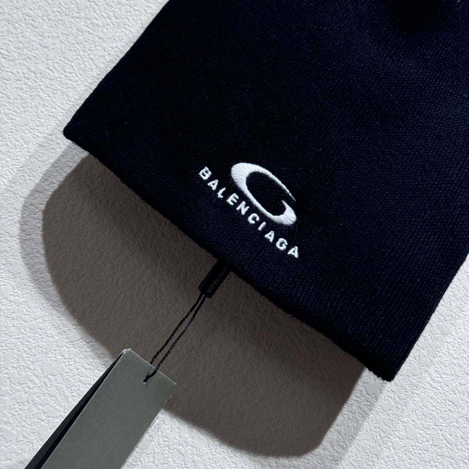 Balenciag Beanie  - EUR FASHION