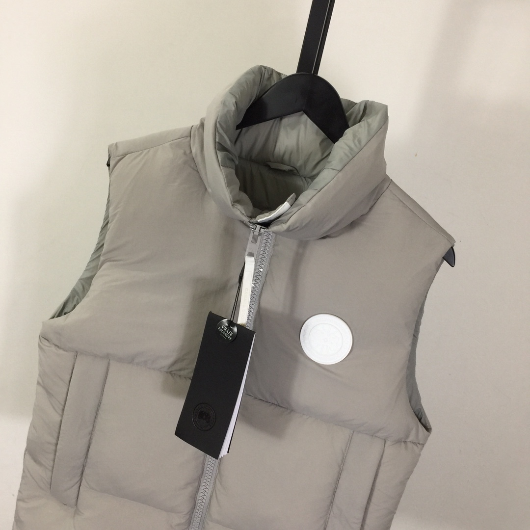 Canada Goose Down Vest - EUR FASHION