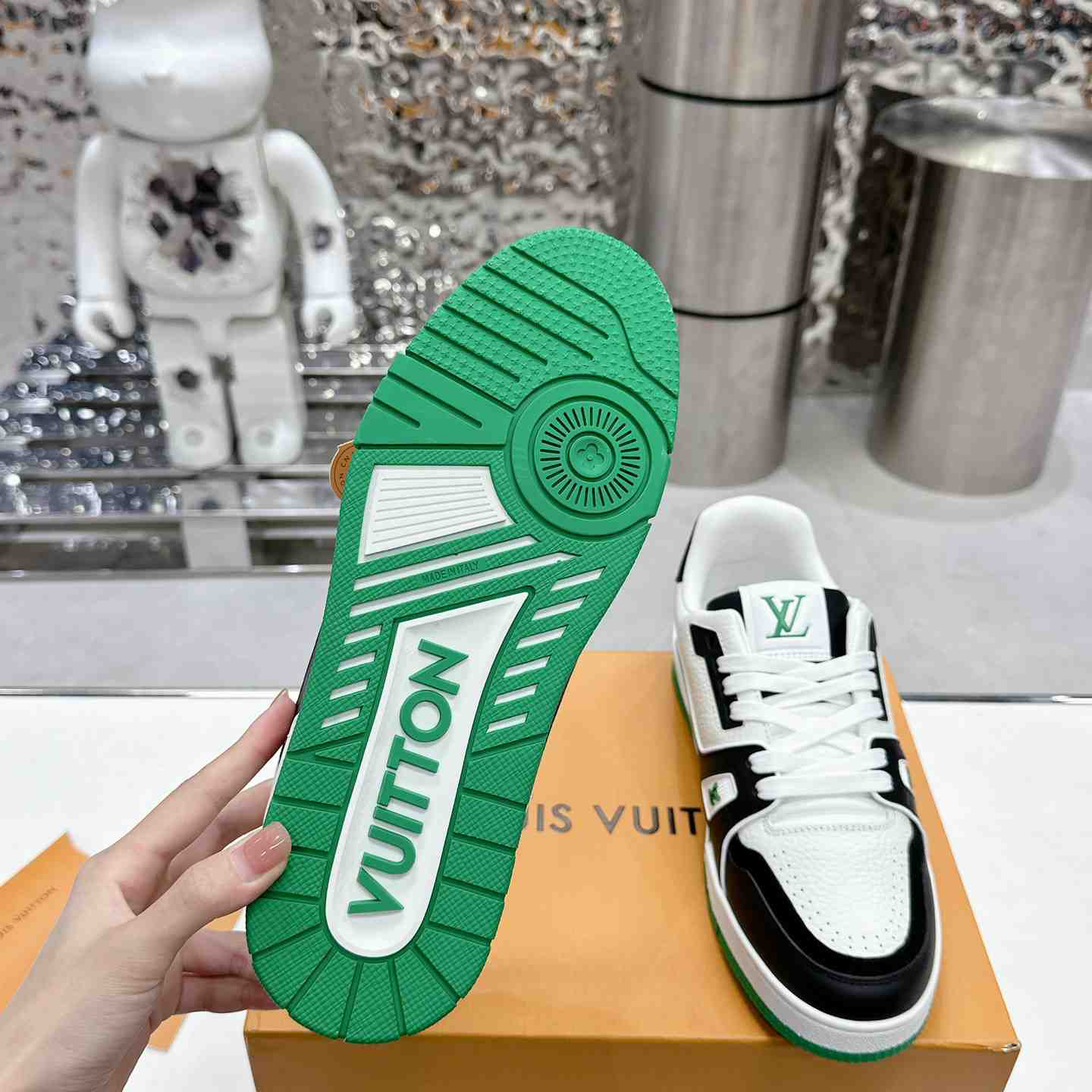 Louis Vuitton LV Trainer Sneaker  1ADDXU - EUR FASHION