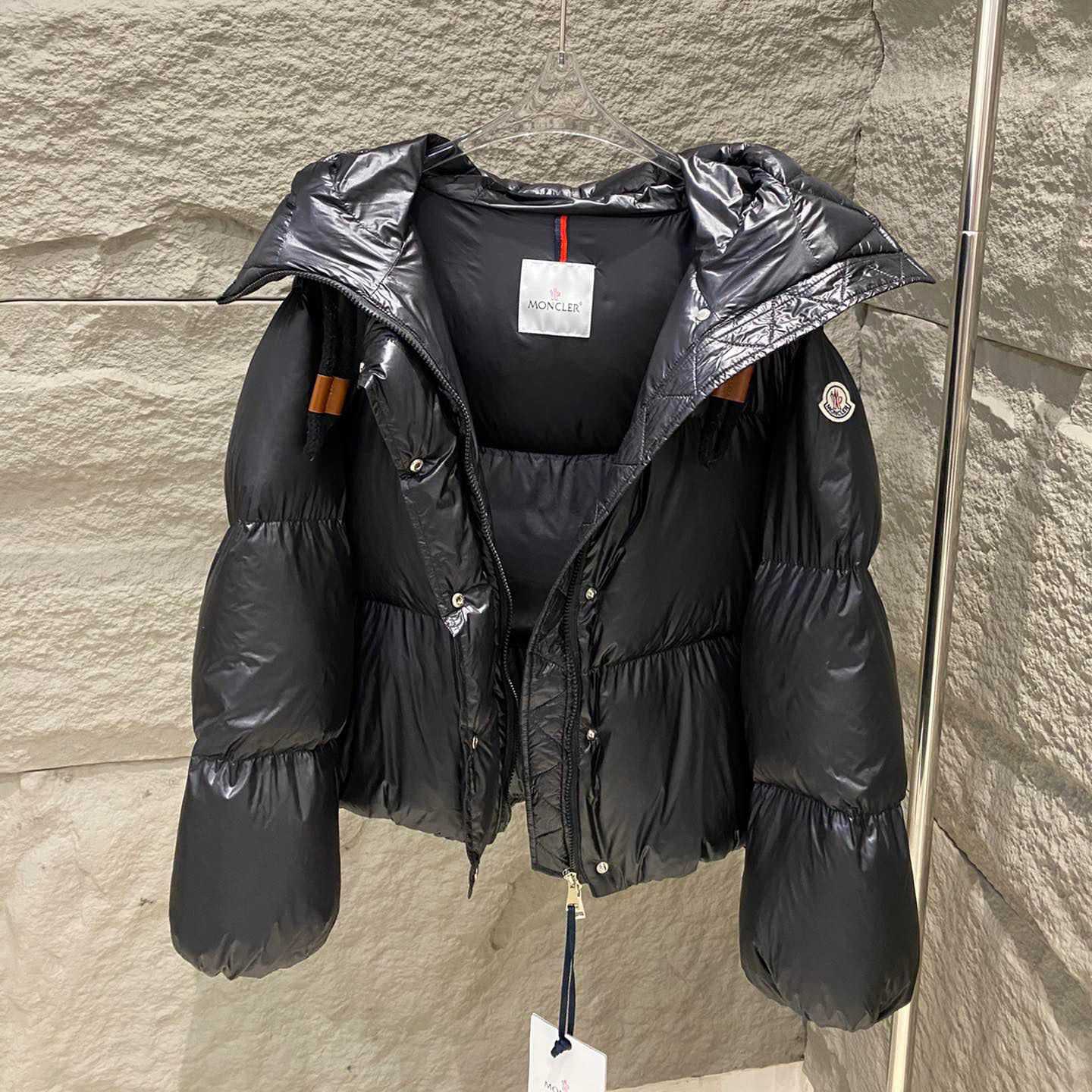 Moncler Borey Short Down Jacket - EUR FASHION