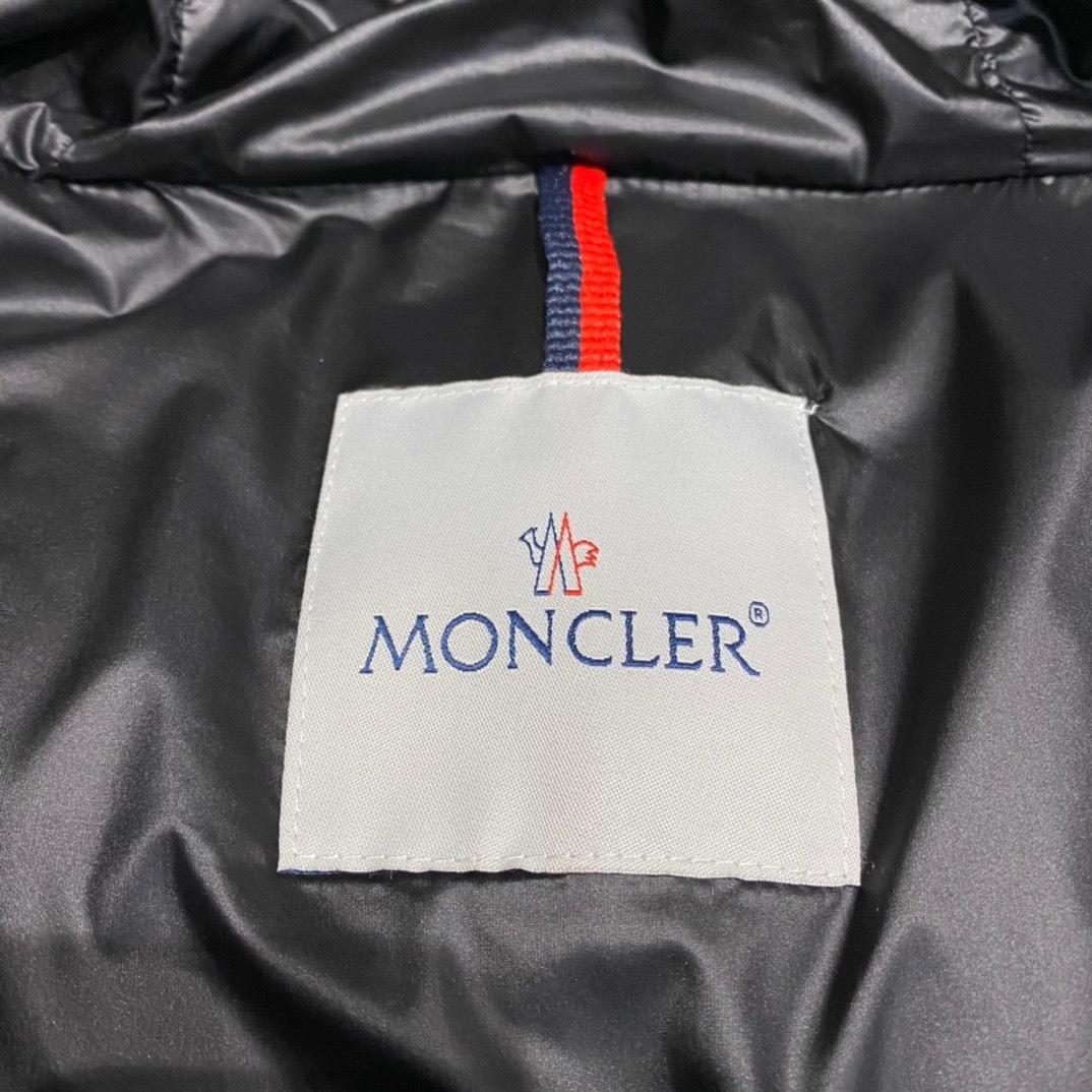 Moncler Borey Short Down Jacket - EUR FASHION