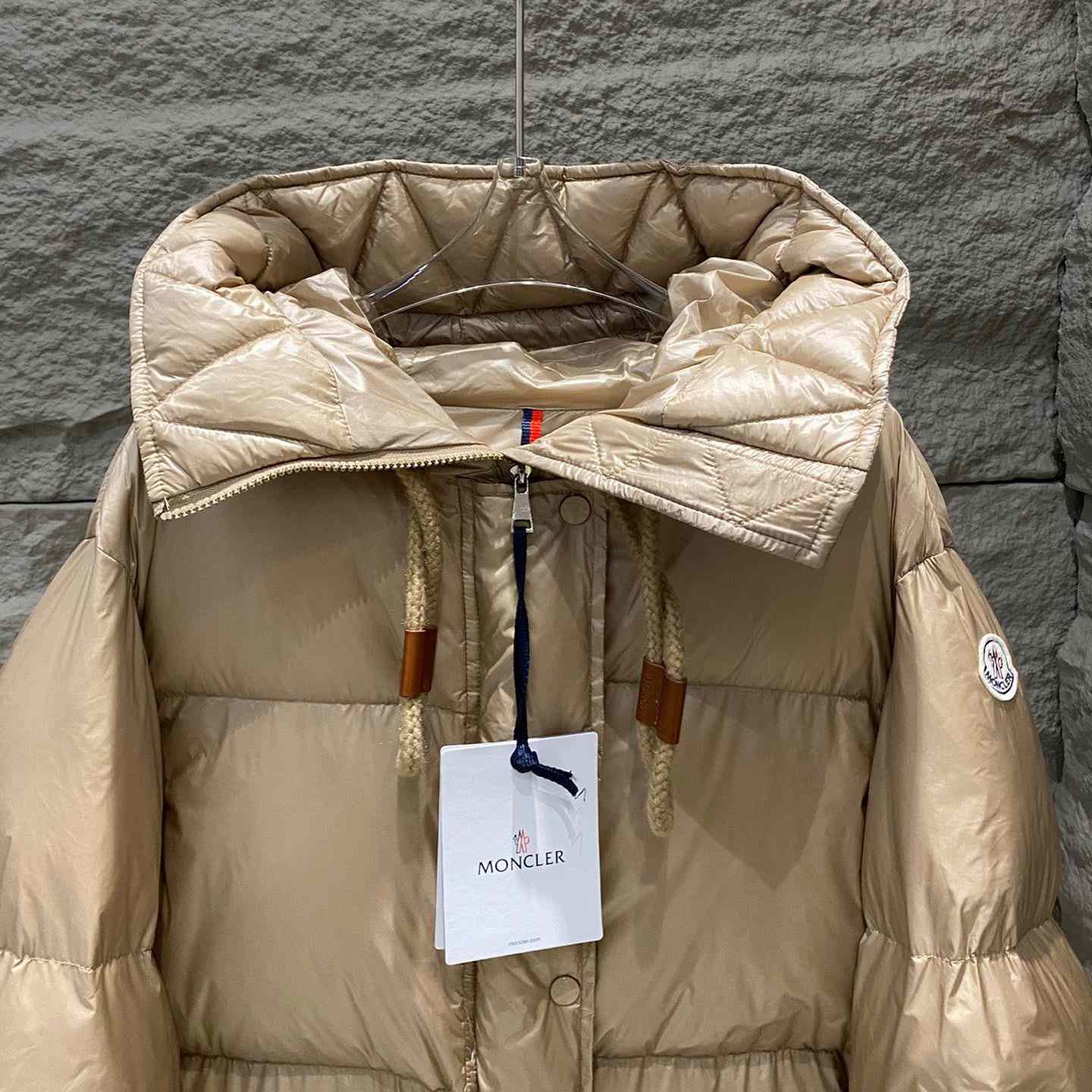 Moncler Borey Short Down Jacket - EUR FASHION